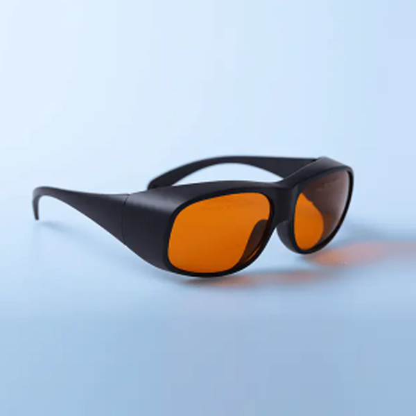 تدابير العلاج الطارئة لإصابة العين الناجمة عن الليزر 